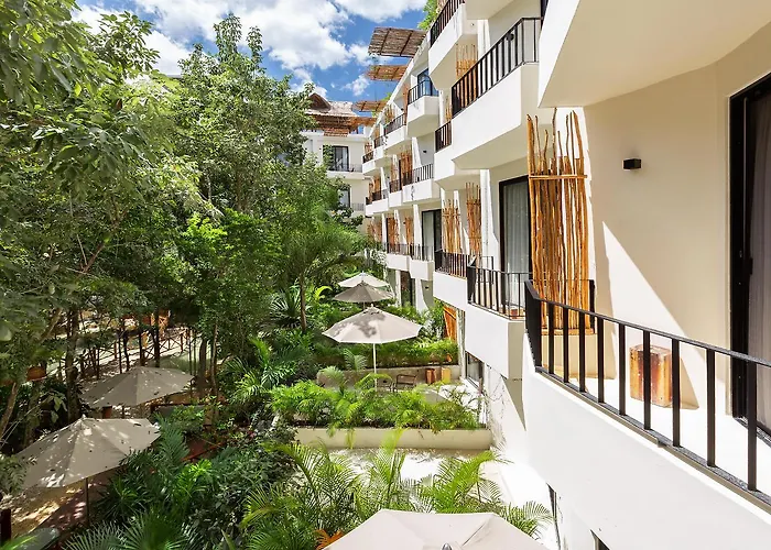 Sunday Naala Hotel 4*